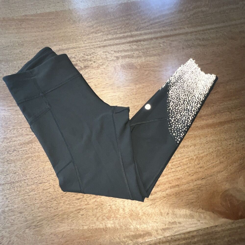 Lululemon Tight Stuff Tight Leggings II Womens Size 4 - Olive Green - EUC